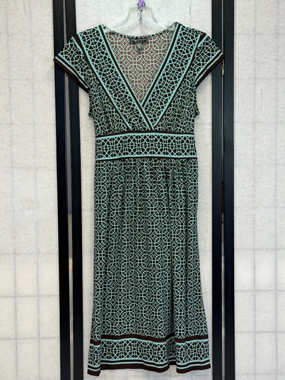 City Triangles Geo Print Empire Waist V Neck Knit Dress L Brown Aqua Border